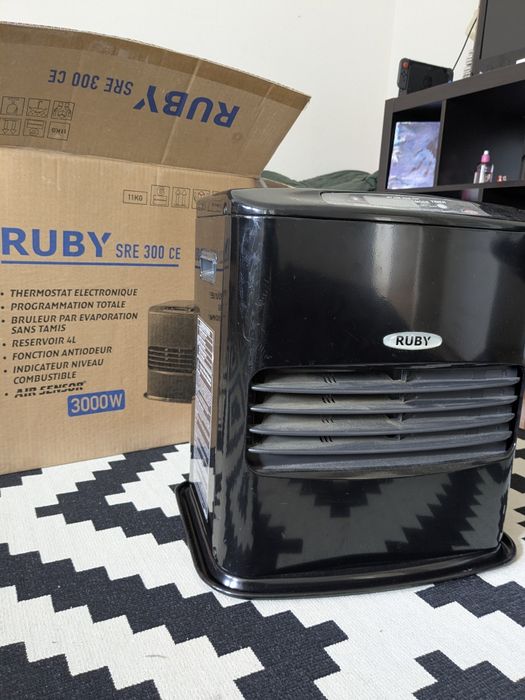 Aquecedor a Parafina Ruby SRE 300 CE