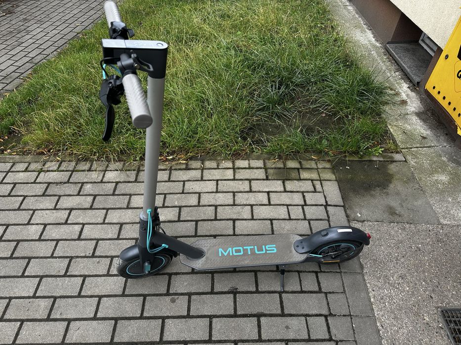 Hulajnoga Motus Scooty 10 Lite