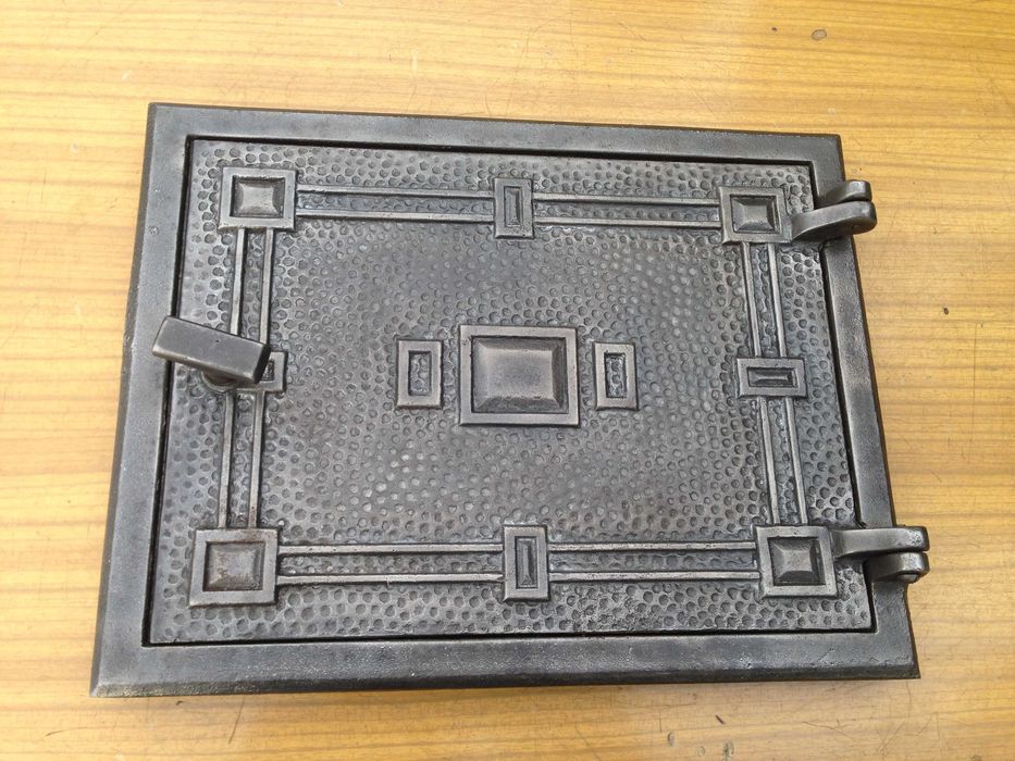 Drzwiczki żeliwne do Pieca(dochówki), kuchni kaflowej.