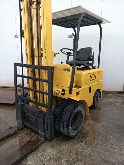 Vendo empilhador 2000 kg dim bom estado