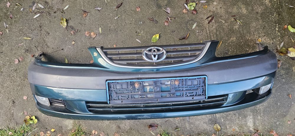 Zderzk przedni toyota avensis t22