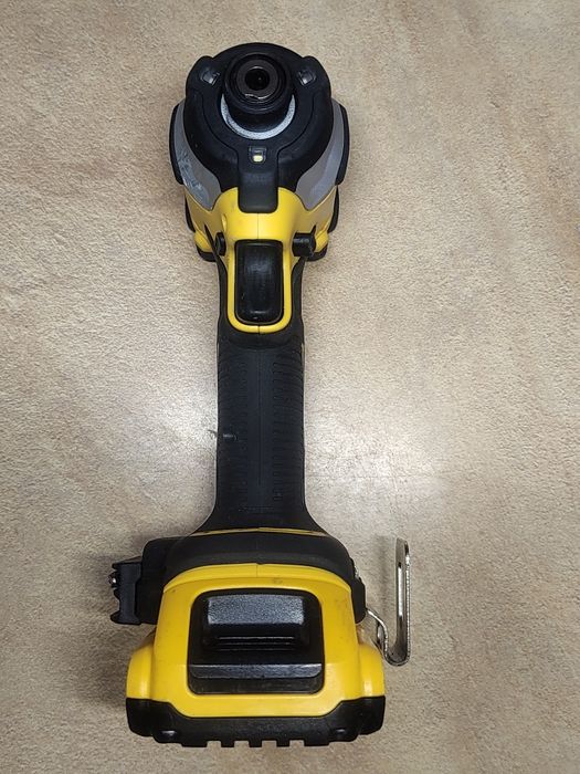 Zakretarka udarowa DeWalt DCF 850