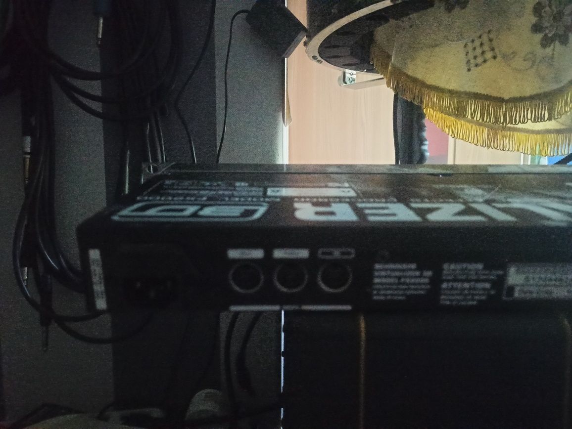 Behringer Virtualizer 3D FX 2000