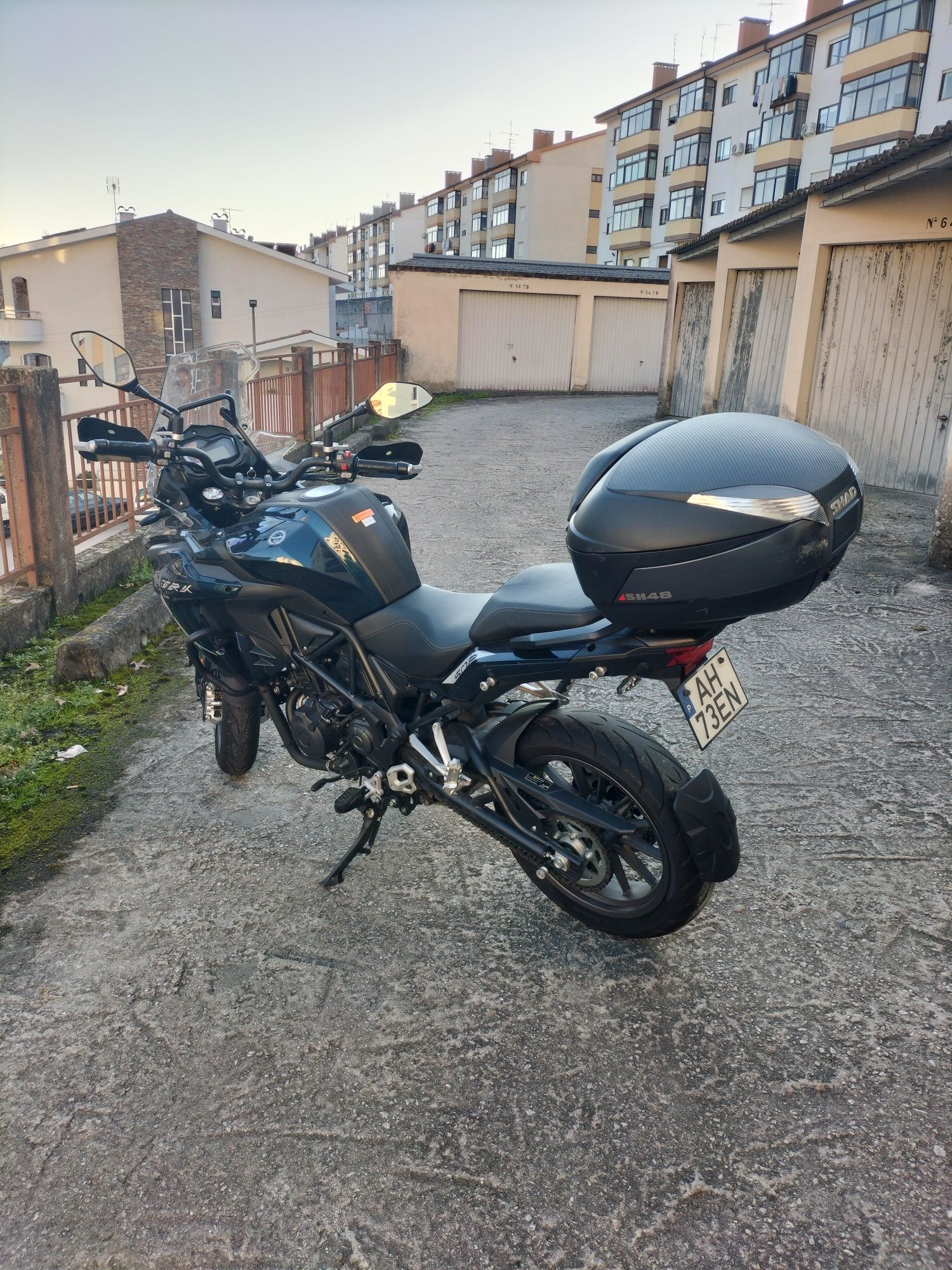 Benelli TRK 502 smi nova de garagem