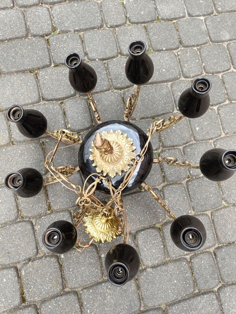 Żyrandol mosiężno-ceramiczny