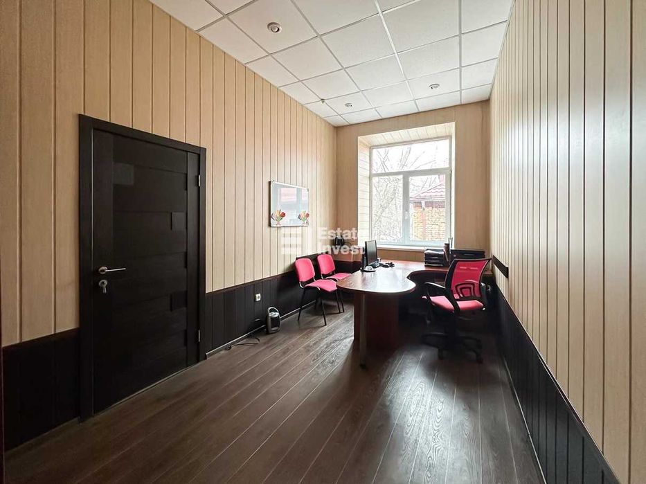 Продам ОСЗ в приближенном к центру районе, по адресу: ул.Малиновского.