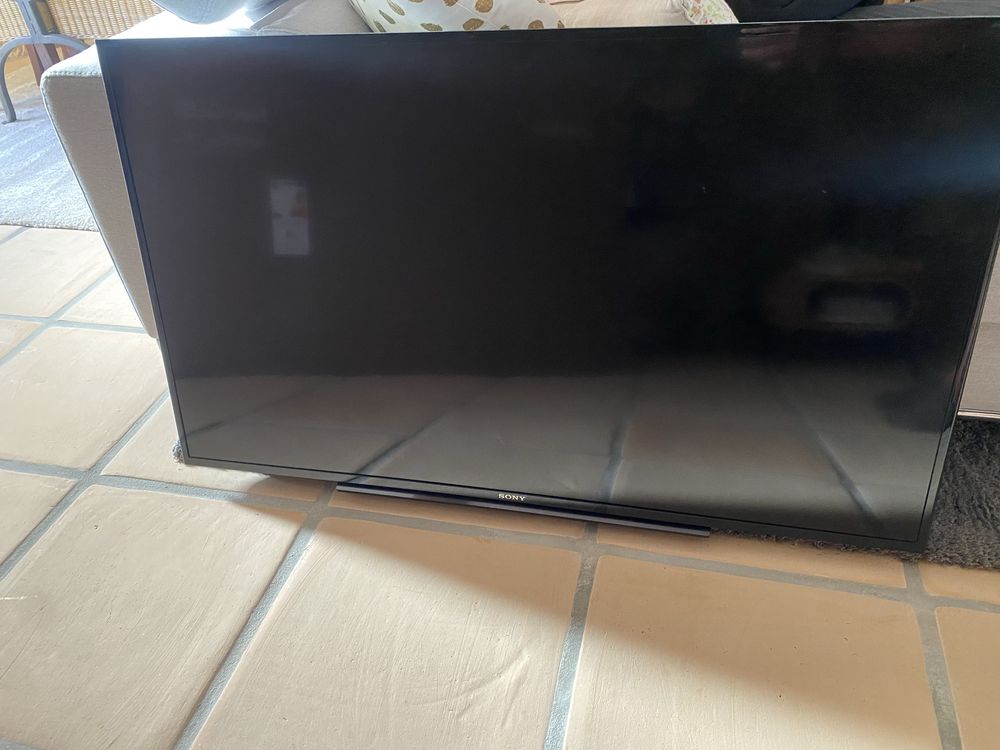Televisao Sony Bravia ( ler anuncio)