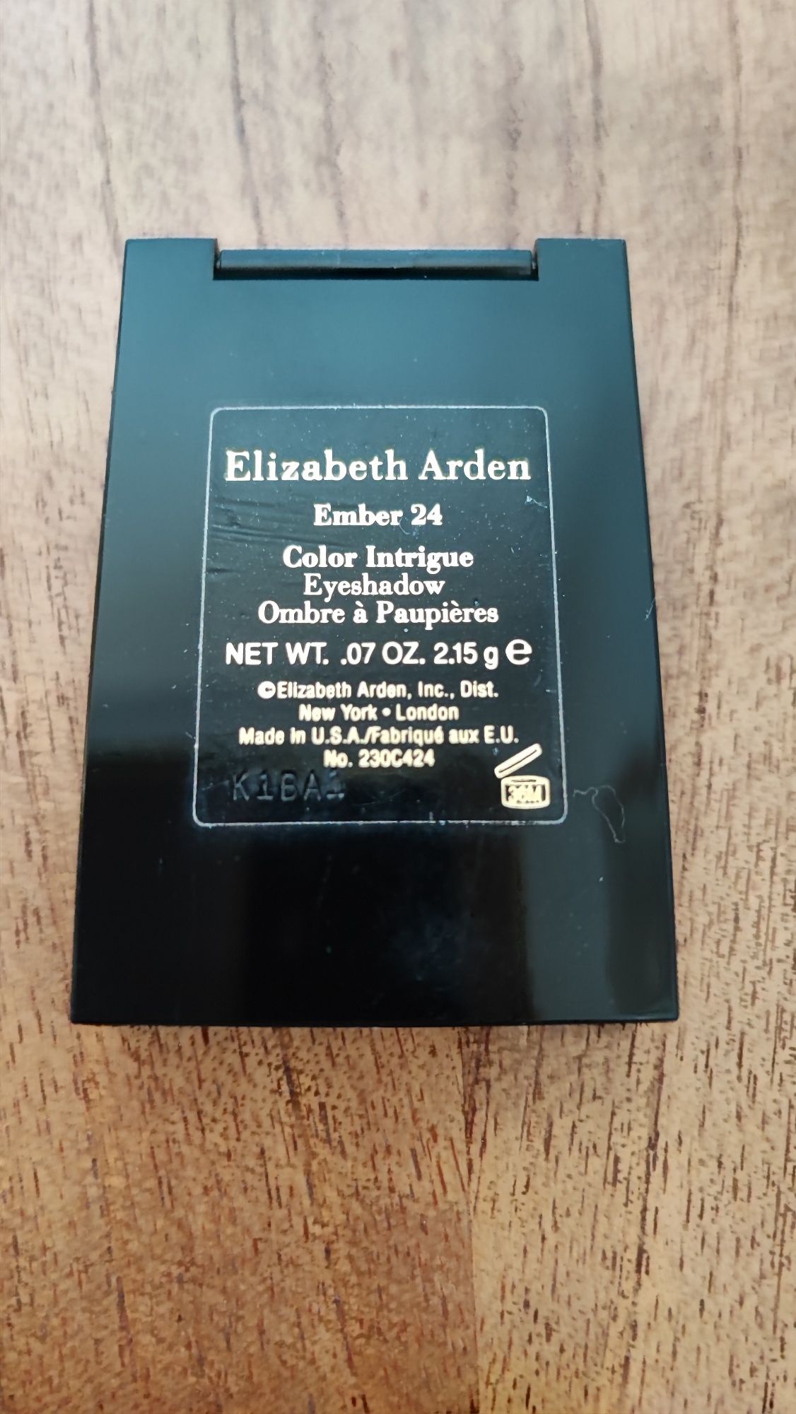 Elizabeth Arden cień do powiek kolor Ember 24