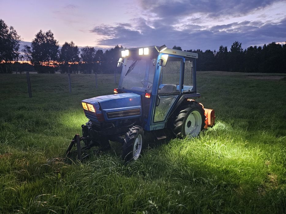 ciągnik sadowniczy kom. ISEKI 4x4 4050 Turbo 40KM rewers 2 x TUZ + WOM