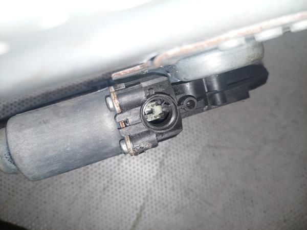 Elevador vidros frente direito RENAULT Clio III (BR0/1, CR0/1)