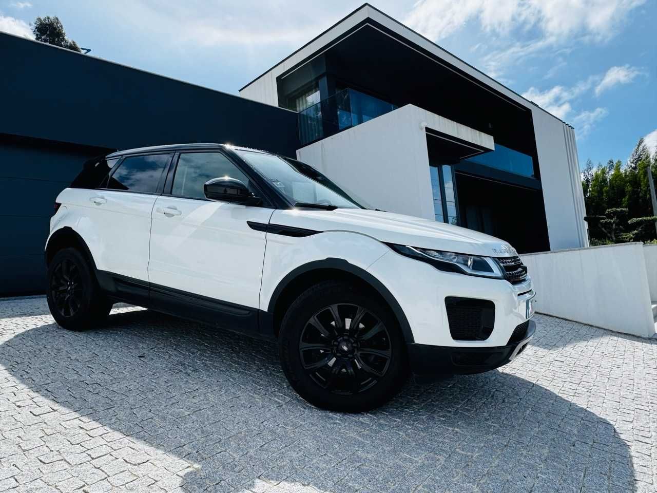 Range Rover Evoque 2.0 D150 R-DYNAMIC - Apenas 65mil km