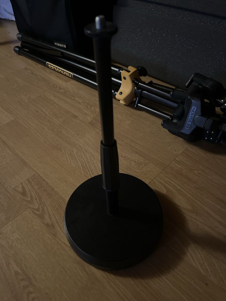 Suporte de mesa para microfone
