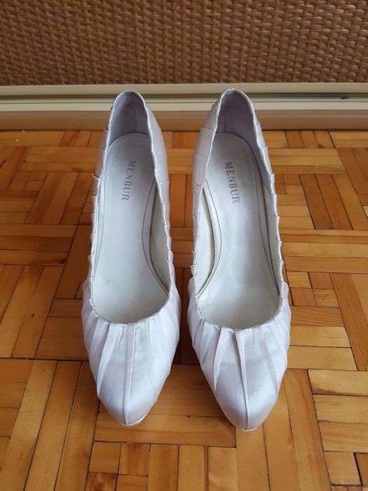 Buty ślubne MENBUR