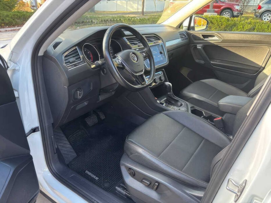 Volkswagen Tiguan SE 4Motion      2019