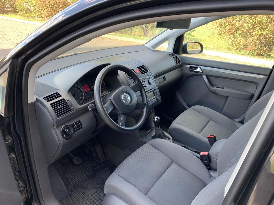Продам Volkswagen Touran