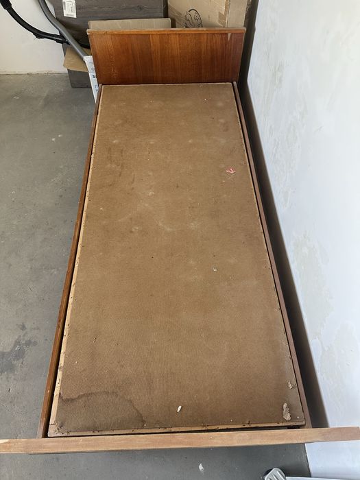 Віддам ліжко вживане