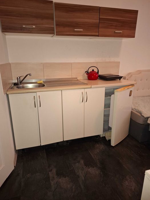 Małe przytulne mieszkanie blisko centrum UE dowolny okres najmu tanio!