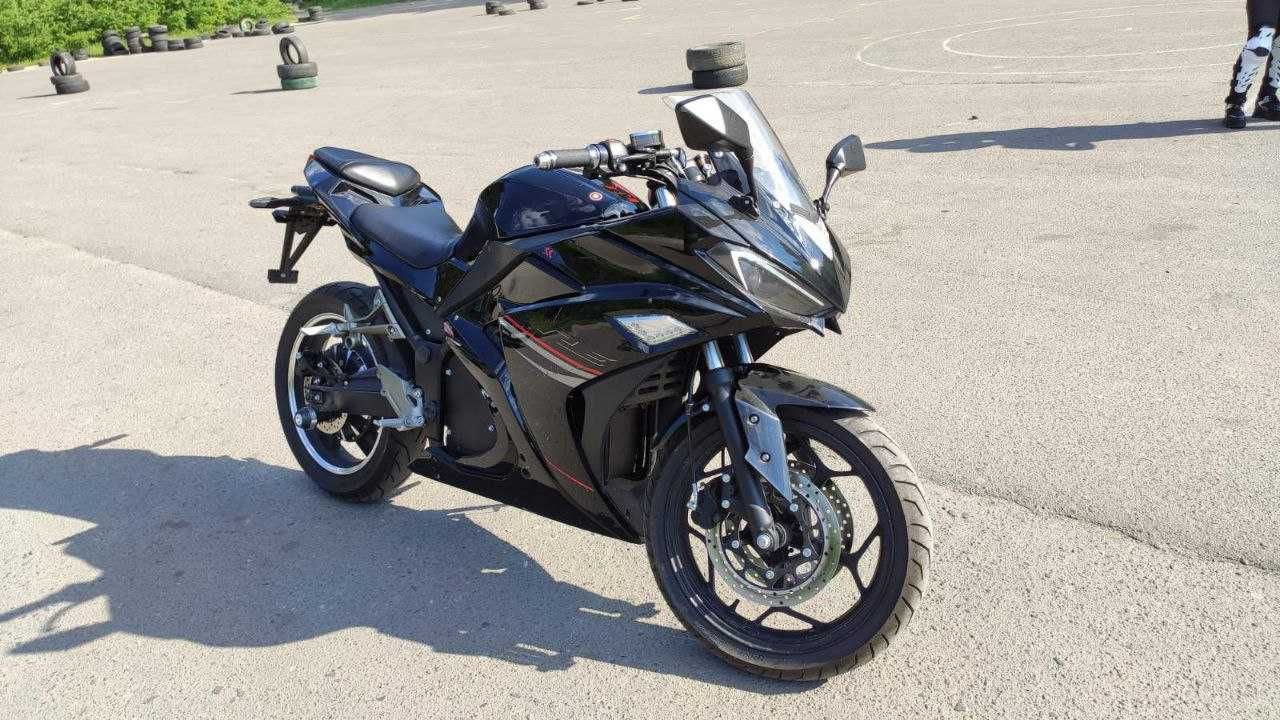 Електро-мотоцикл Yamaha R3 (Electro) - 100km запас ходу на 1 заряді