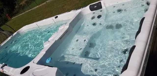 Jacuzzi ogrodowe Spa 6-osobowe z basenem + Pokrywa termiczna