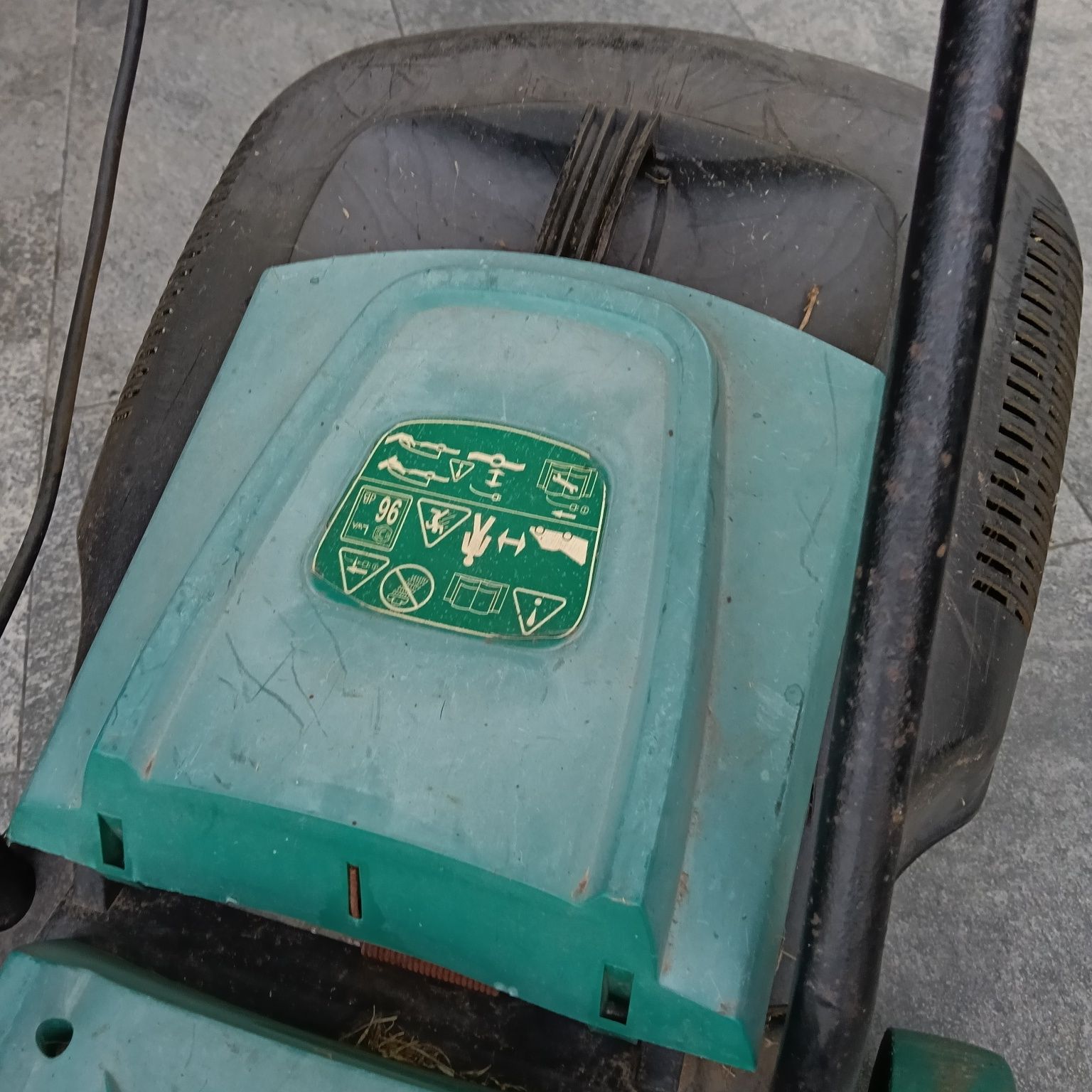 Corta relva Black & Decker