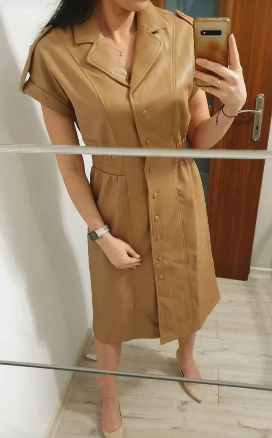Reserved rozmiar M 38 sukienka eco skóra midi camel imitacja skóry