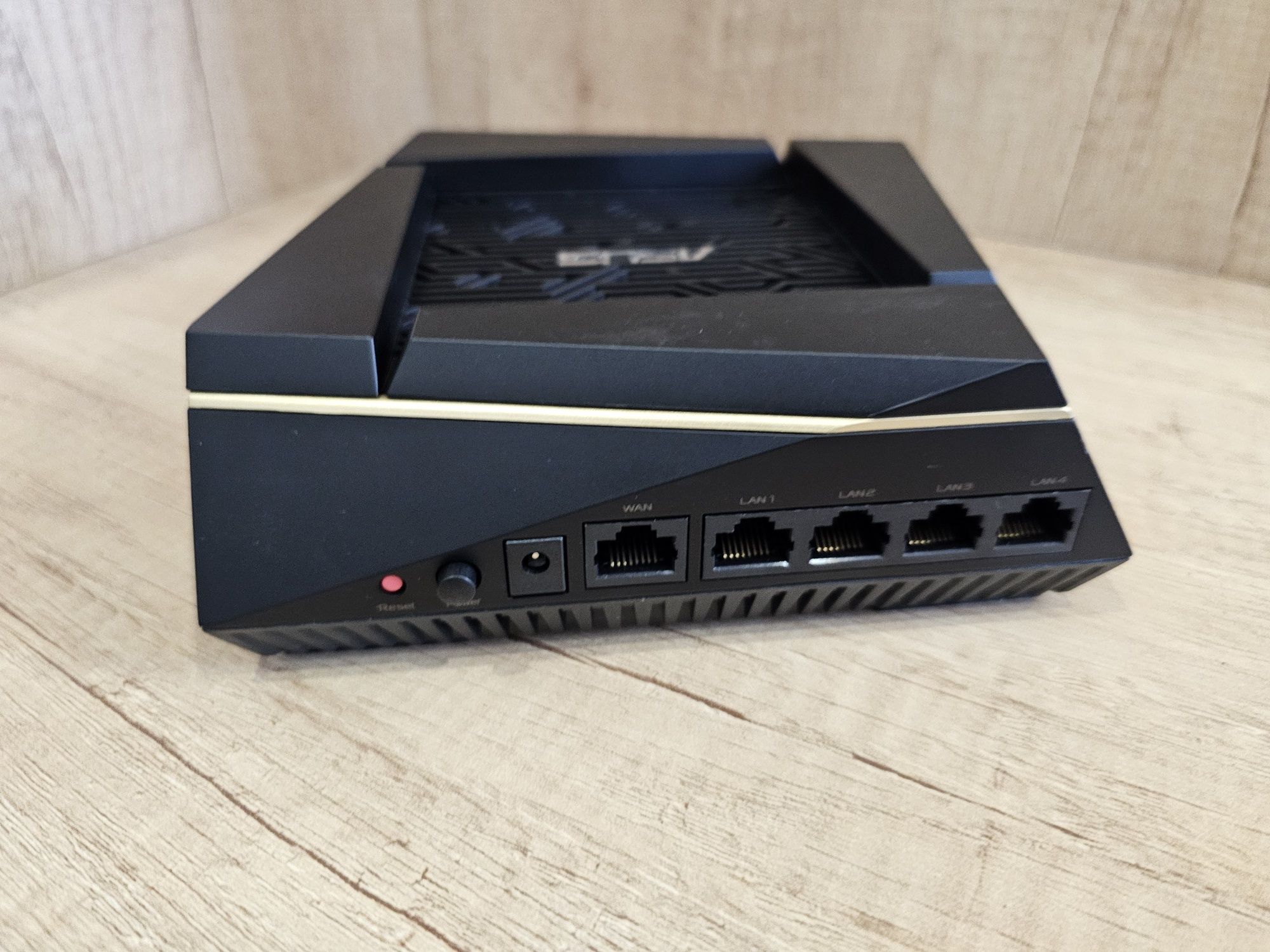 Бездротовий маршрутизатор (роутер) ASUS RT-AX92U AiProtection Pro VPN