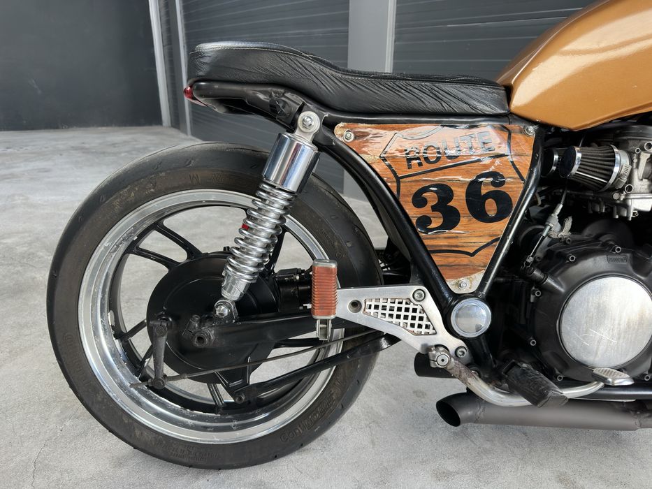 Yamaha FZ 750 Café Racer