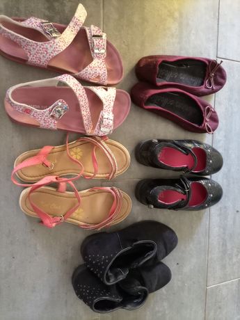 Sapatos, sapatilhas, sandálias