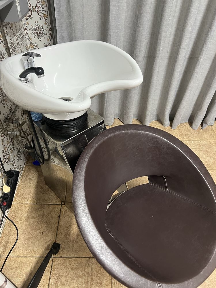 Rampa de lavagem + carrinho de apoio cabeleireira