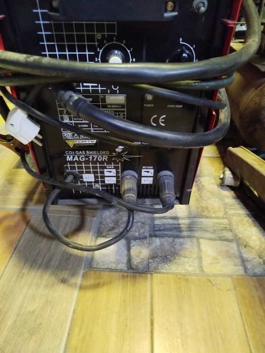 продам зварювальний напівавтомат.