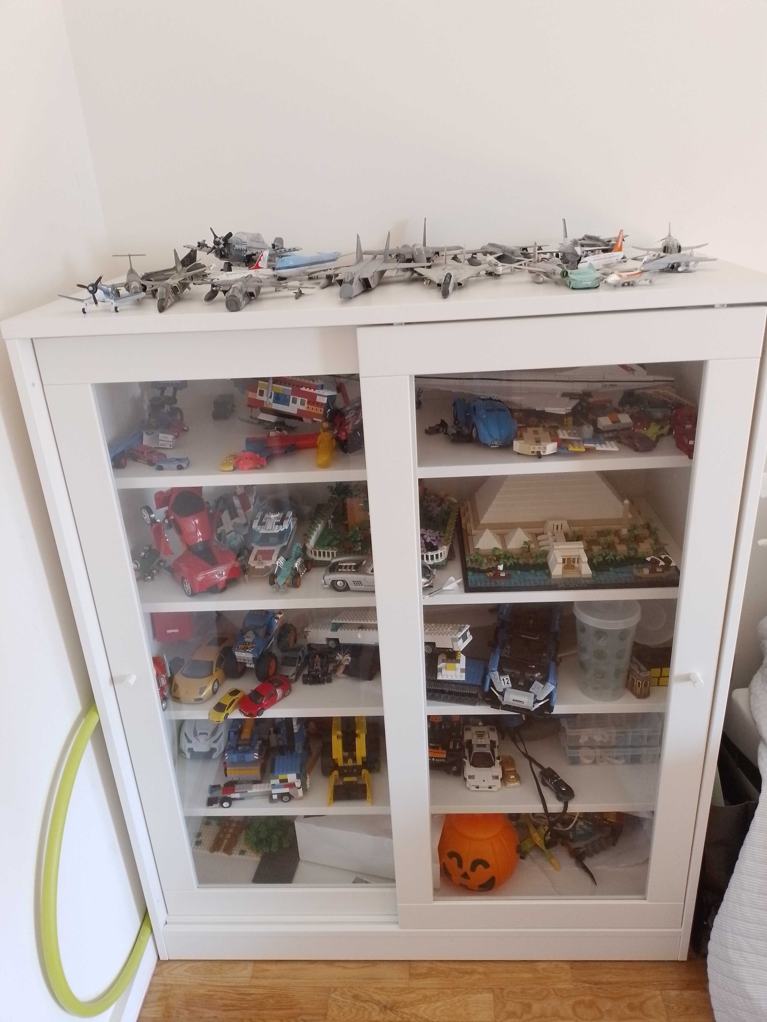 Estante Vitrine IKEA