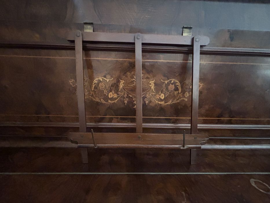 Piano J. Strohmenger & Sons, London