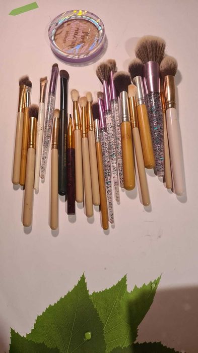 zestaw pędzli do makijażu, bronzer YOKO