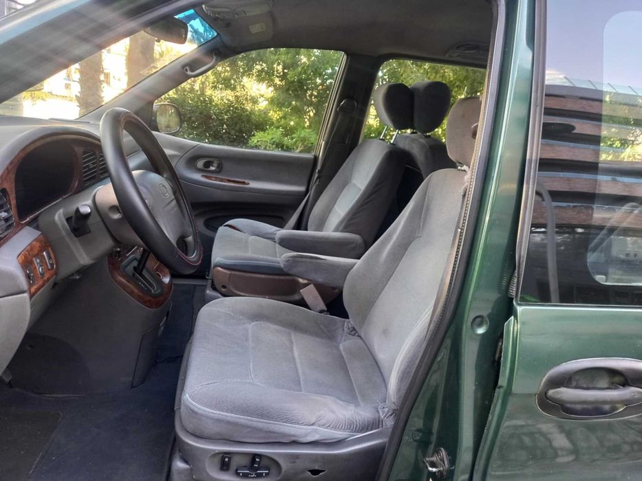 Kia carniçal 2.9 D 16v caixa automática