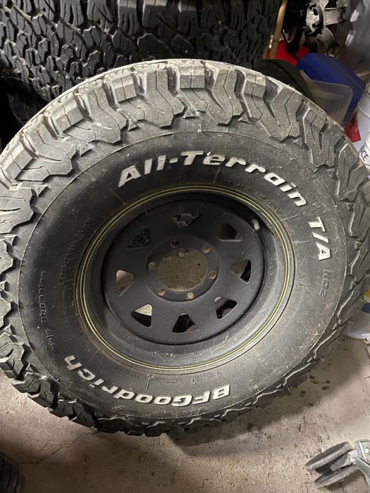 Pneus + jantes 285/75/16