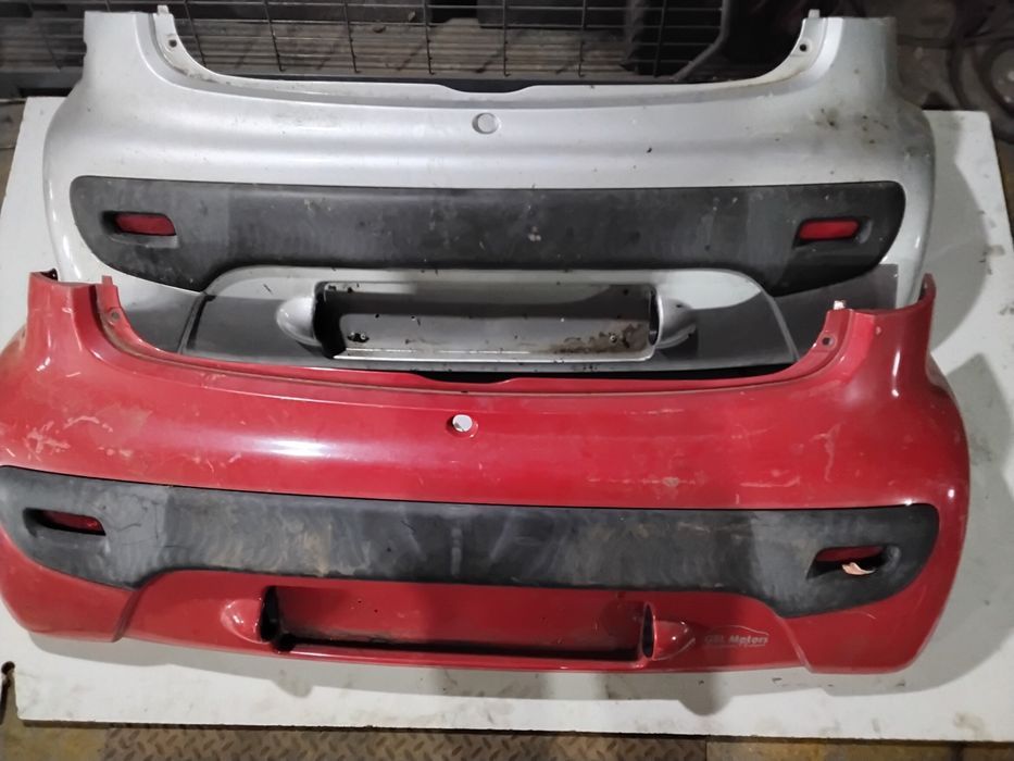 Parachoques Citroën C1 / peugeot 107 tras