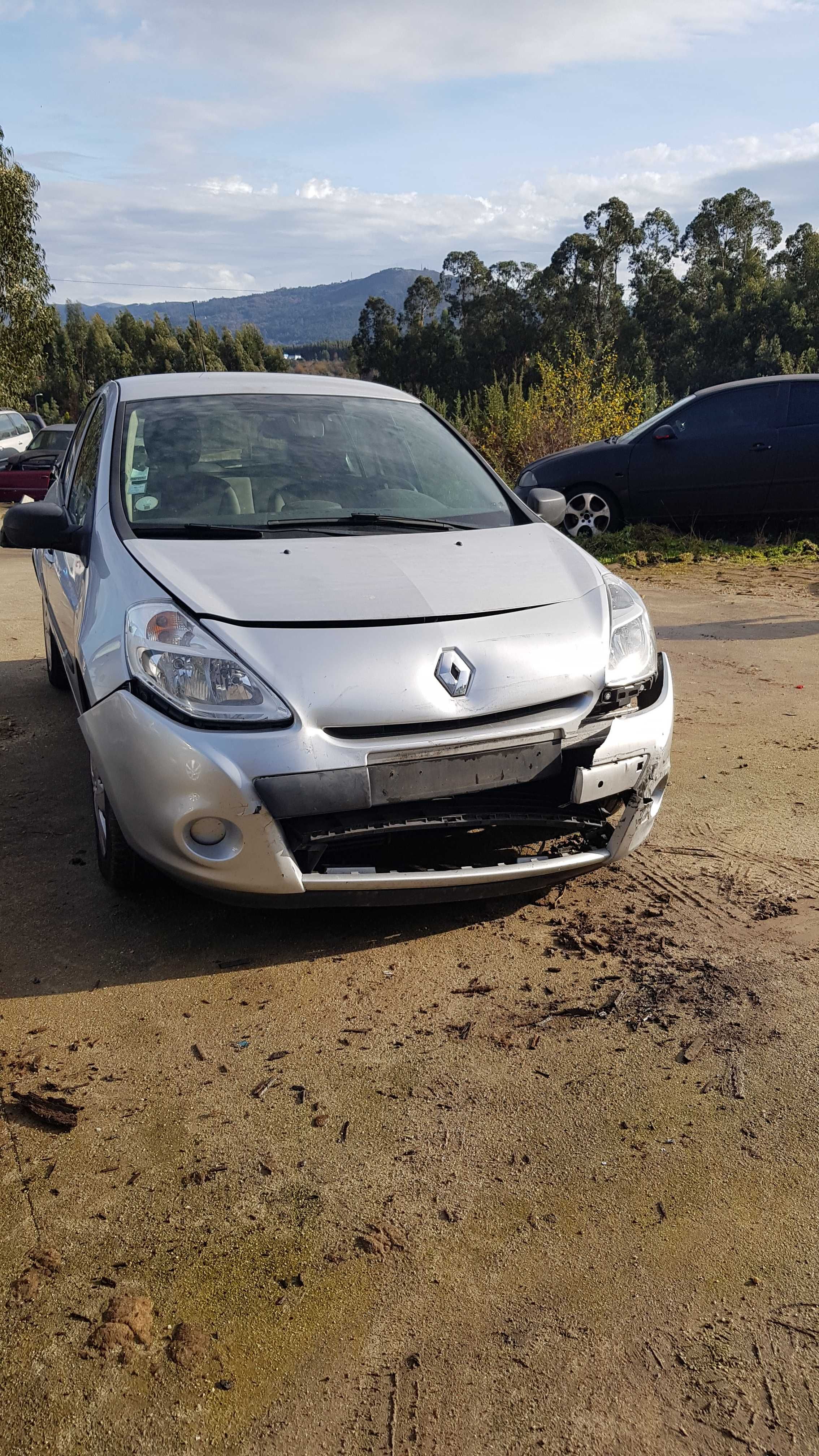 Renault clio 1.5 dci ano 2010