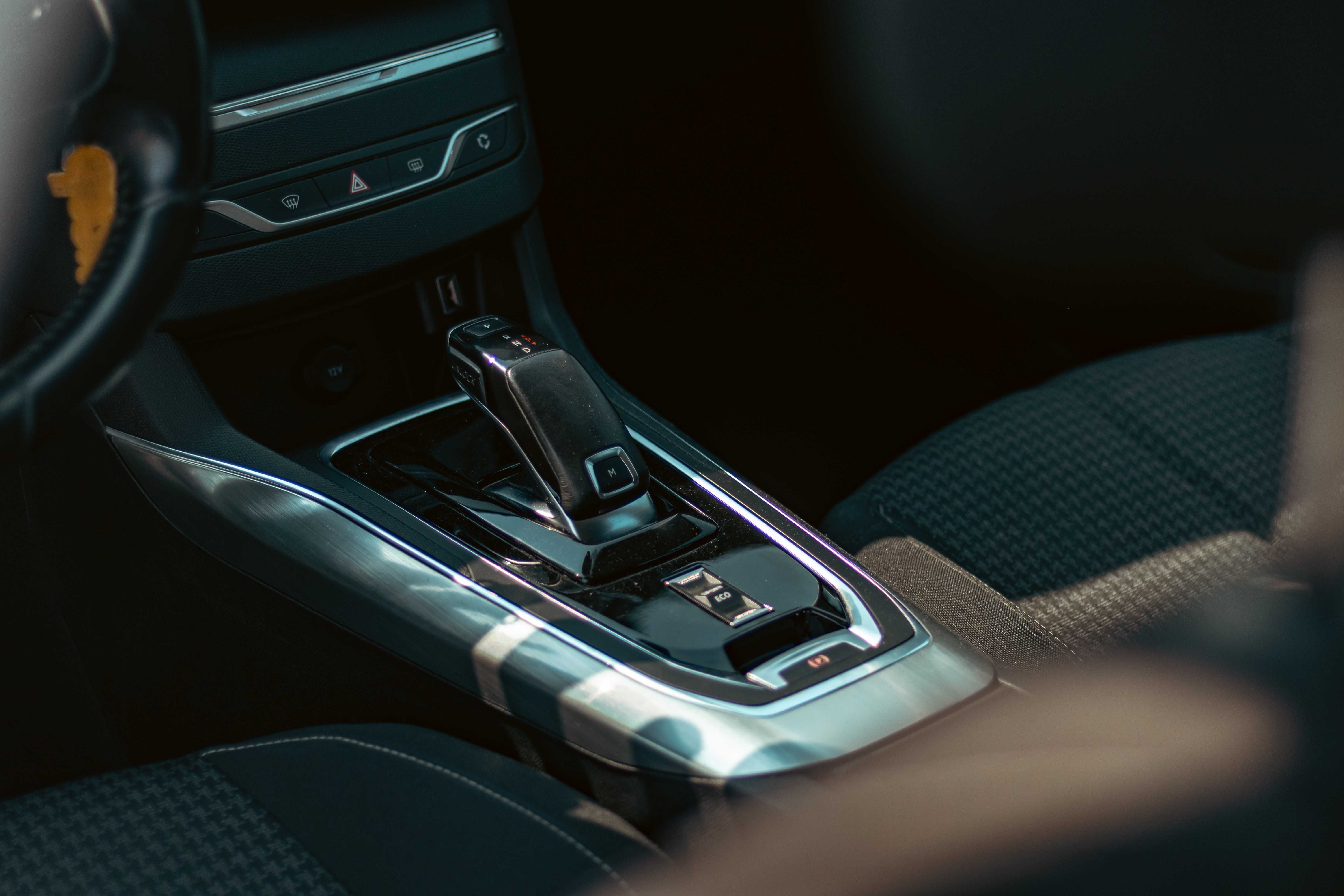 2019 PEUGEOT 308 SW AUTOMÁTICO 130cv