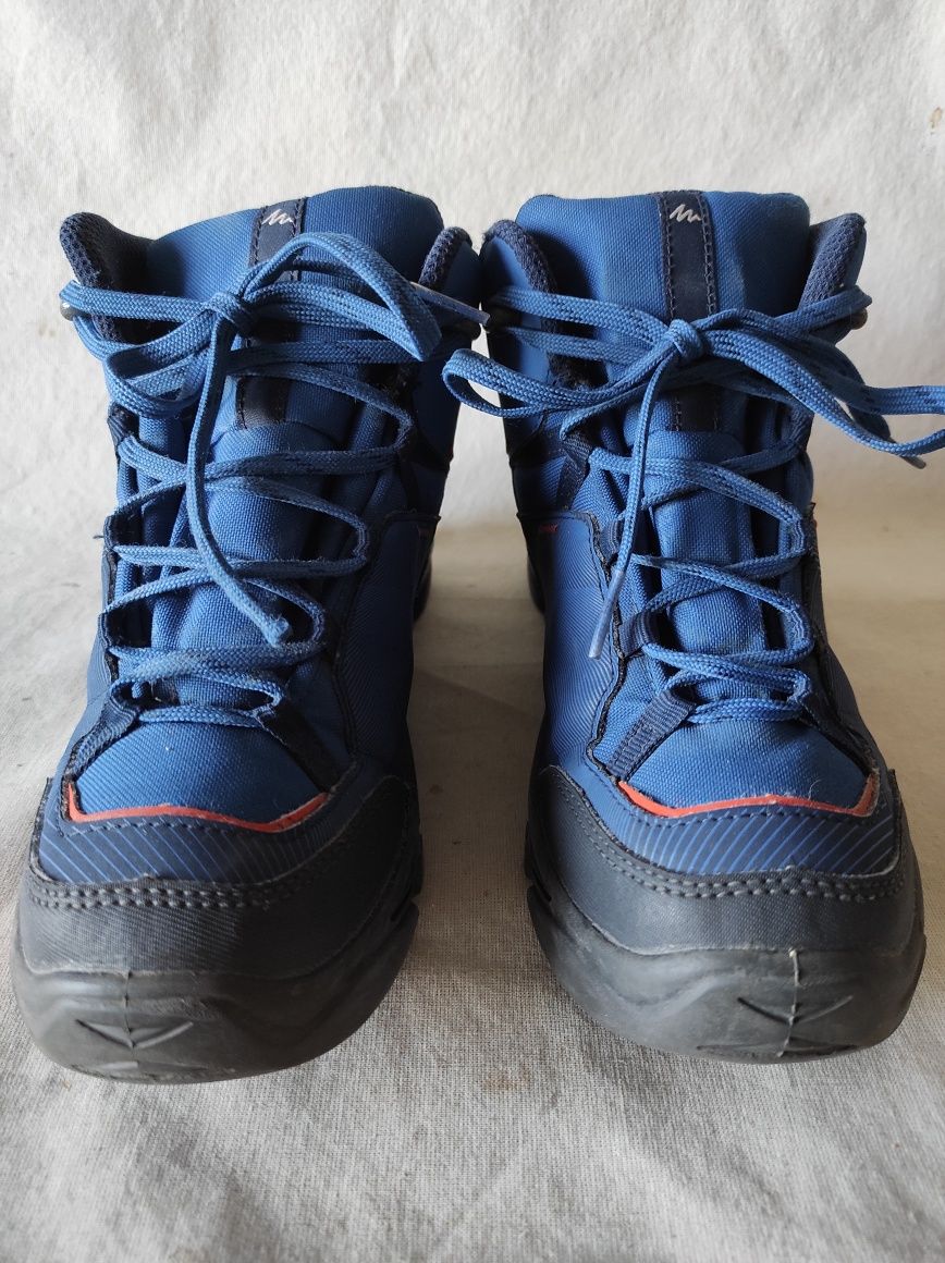 Buty trekkingowe wodoodporne Quechua niebieskie nr 36  22,5 cm