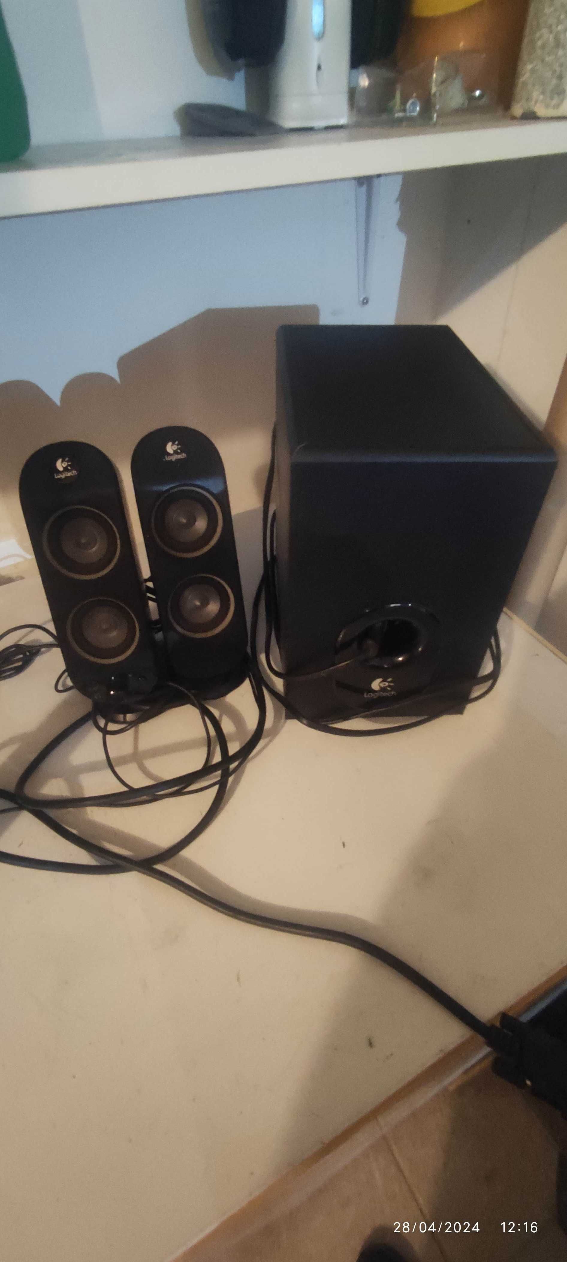 Colunas Logitec 2.1 com subwoofer