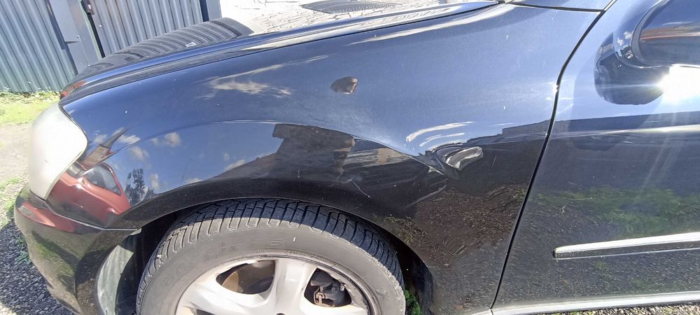 błotnik przód przedni mercedes ml 164 lak c197