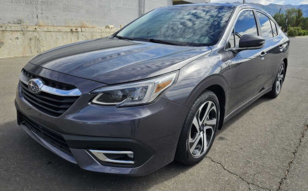 Subaru Legacy Limited      2022