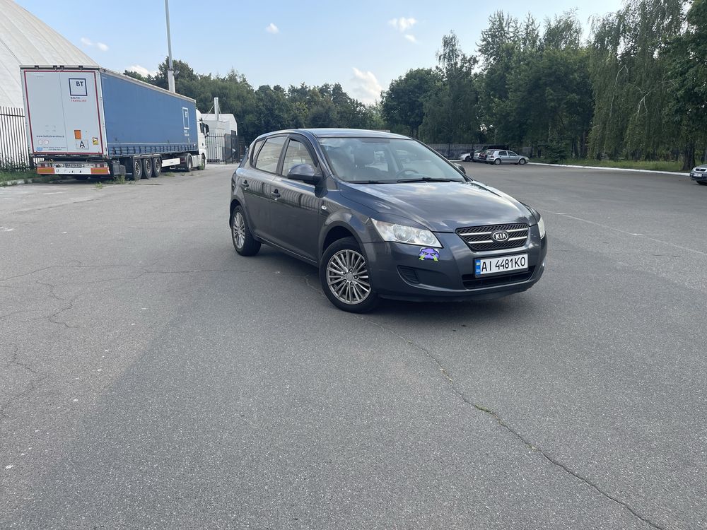 Kia ceed 1.6 бенз 2009р.