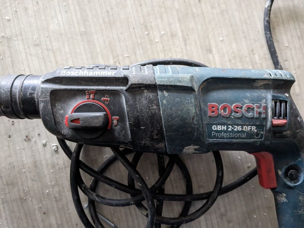 Перфоратор Bosch GBH 2-26 DFR б/в