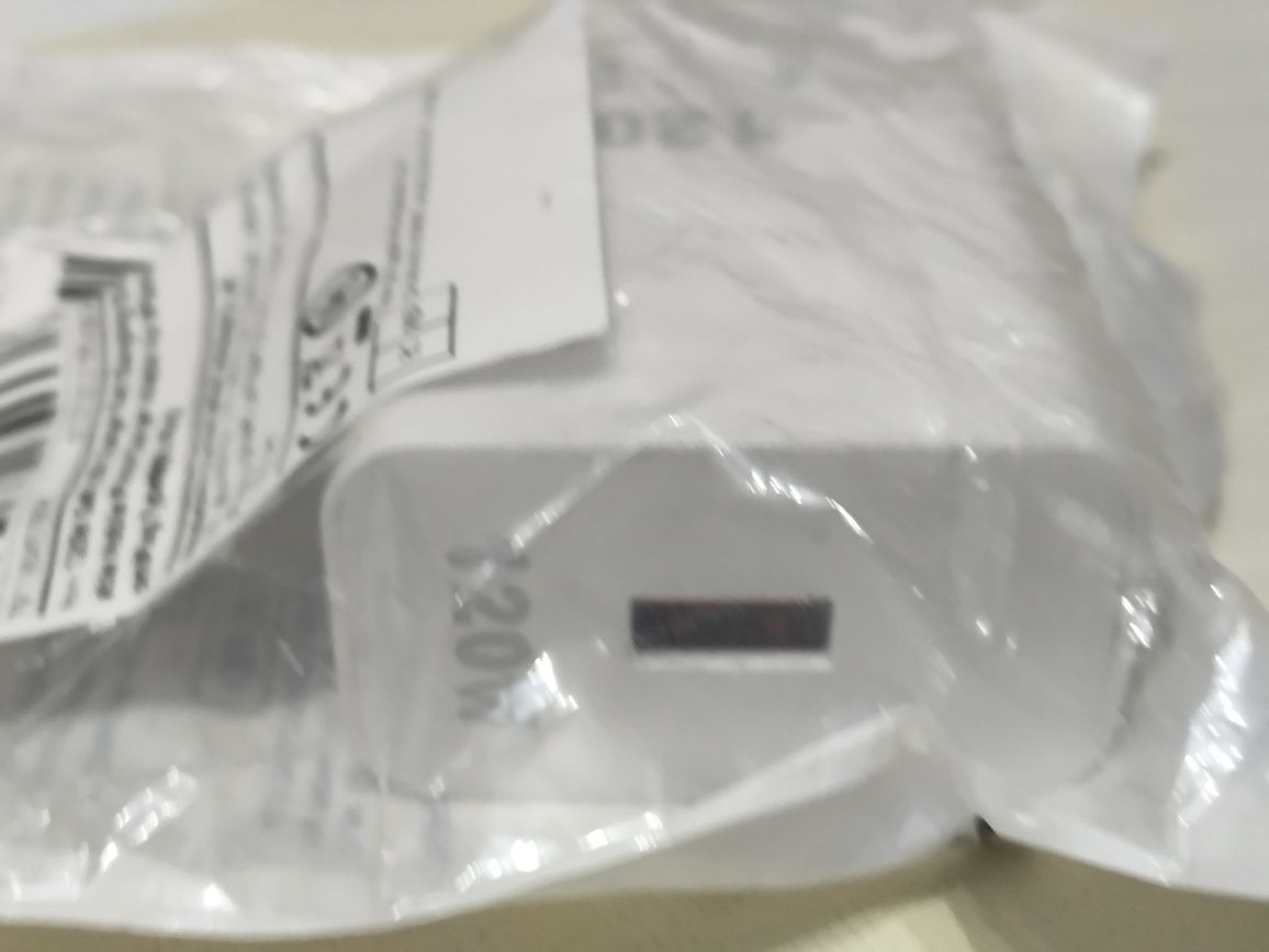 Carregador telemóvel smartphone Xiaomi 120W Fast Charger