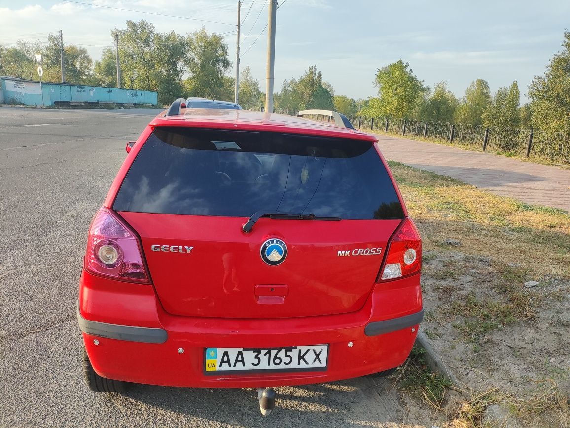 Джили МК кросс на ходу