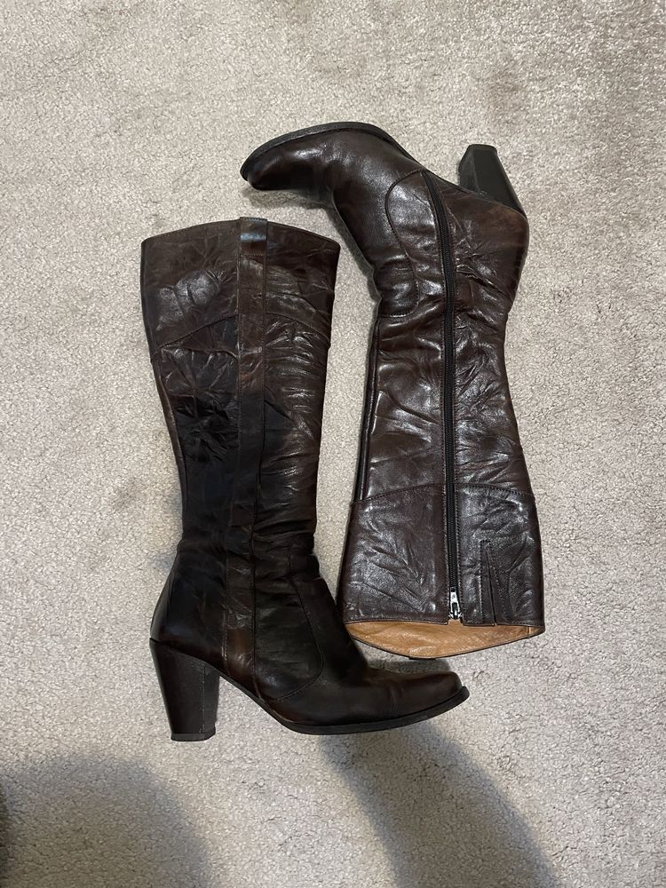 Botas Castanhas em Couro