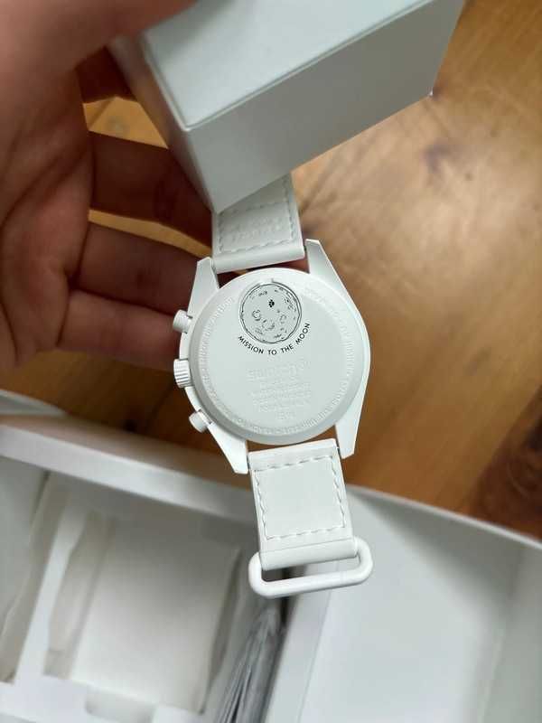 SO33W700 Lunar Snoopy – Omega x Swatch Natychmiast PL