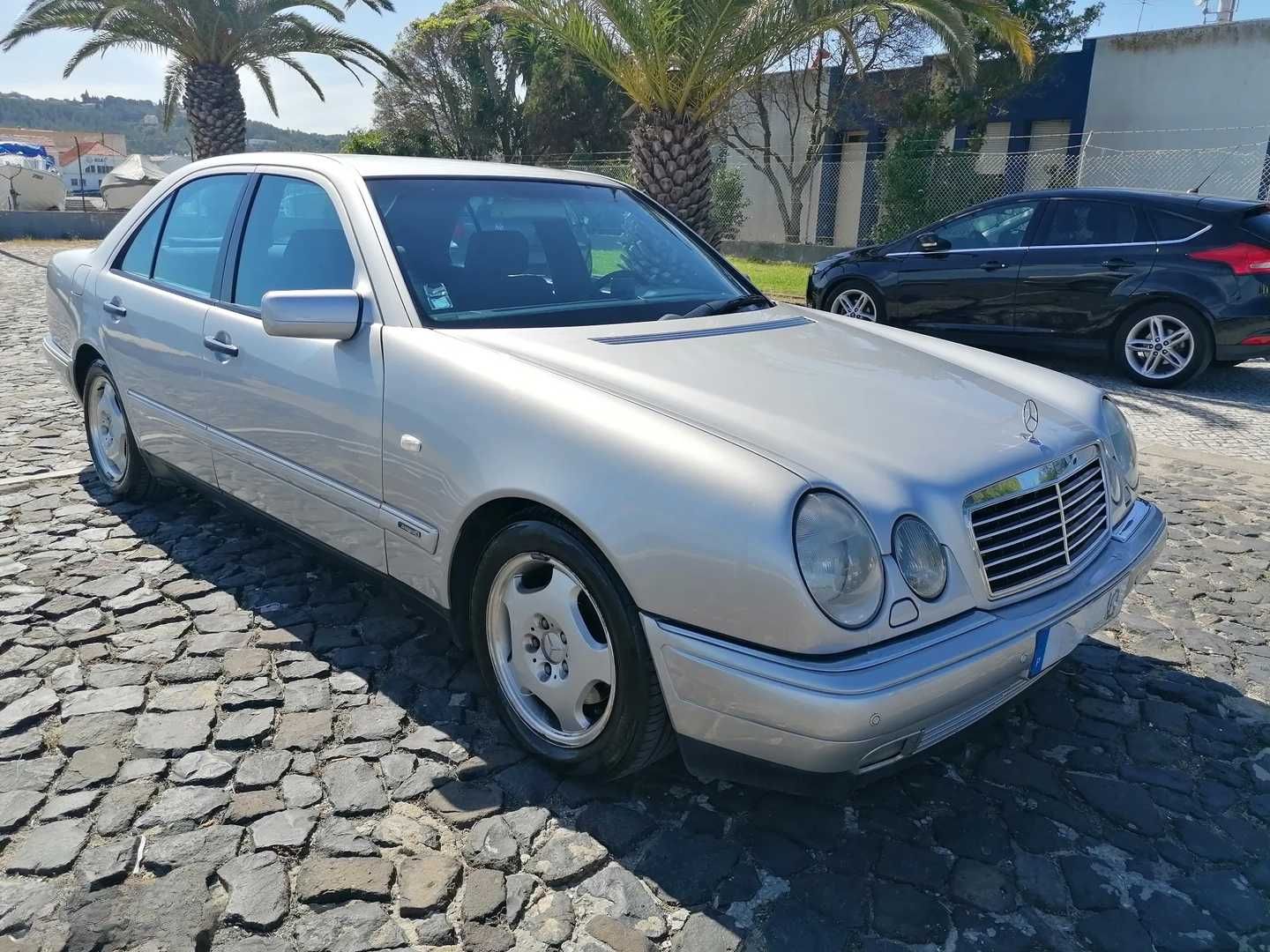Mercedes Benz E300d