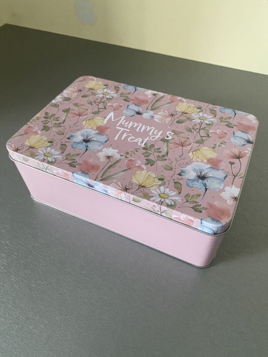 Металева коробка, шкатулка